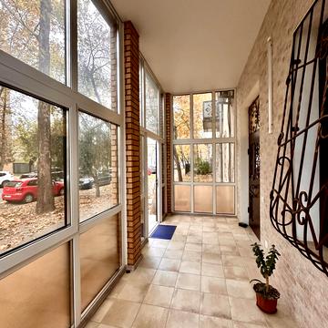 Адміральська вул., 17