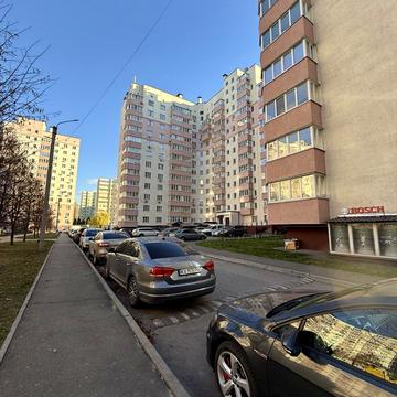 Боголюбова вул., 12