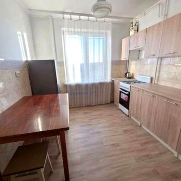 Здам 2 кімнатну квартиру (центр)