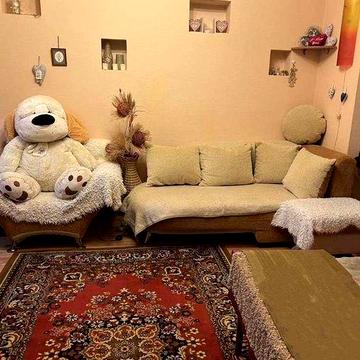 Простора сталінка в районі Павленківського парку