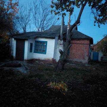 Дом Красноград, в центре