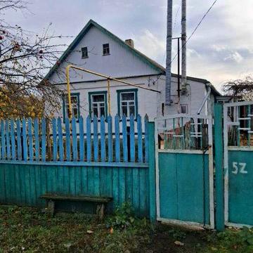 Уютный дом с широким участком и газо-/водоснабжением. Без долгов