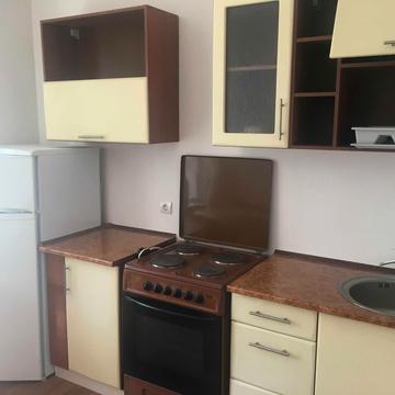 Бориса Гмирі вул., 12-Б