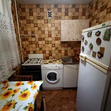 Оредна квартири біля ст.міської електрички Русанівка. Лівобережна.