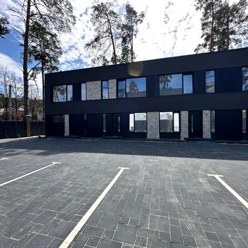 Мрії вул., 12