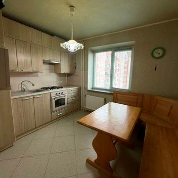 Продам 2 кім.квартиру Леван