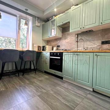 Григорія Квітки-Основяненка вул., 20