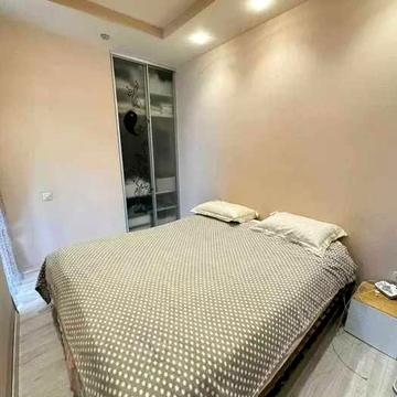 Здається  1-кімнатна квартира повул. Варшавська