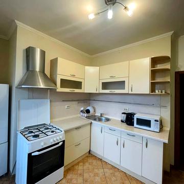 Тараса Шевченка бульв., 58