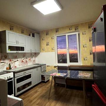 Оренда 3к. квартири на Троєщині по вул. Милославська, 16.