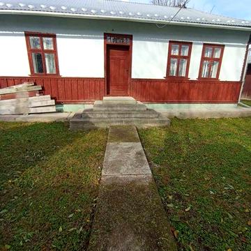 Дзам в оренду будинок з городом стодолою та гаражем