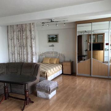 Чоколівський бульв., 19