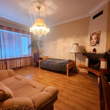 Проскурівська вул., 74