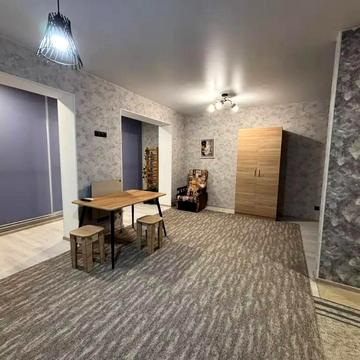 Мольєра вул., 77