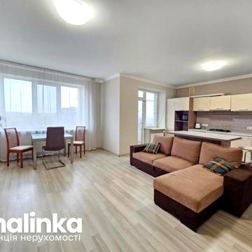 Степана Васильченка вул., 14