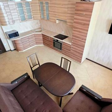 Єлизавети Чавдар вул., 8