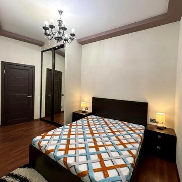 Лесі Українки бульв., 4