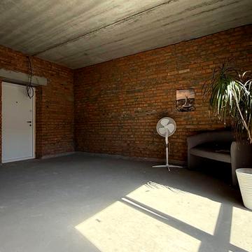 Профспілкова вул., 5а