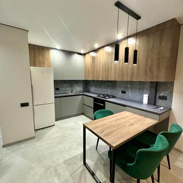 Джорджа Вашингтона вул. (Батальна), 1