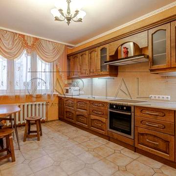 Продаж квартири на вул. Срібнокільська, Дарницький р-н