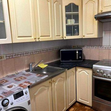 Двокімнатна кв з окремими  кімнатами  Ратушного 21 ( Волгоградська)