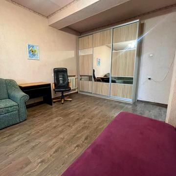 Князя Володимира Великого вул. (Плеханова), 12