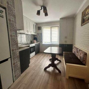 БЕЗ КОМІСІЇ! Продаж 4к квартири з ремонтом та газовим опаленням!