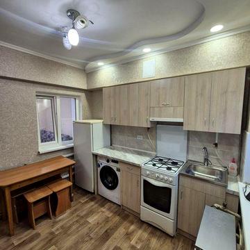 2 Кімнатна.р-н Шкільний(Поруч з Центром)