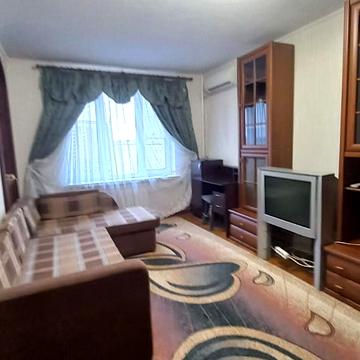 Володимира Івасюка просп. (Героїв Сталінграду), 9-А