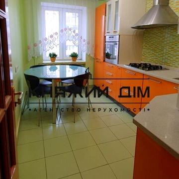 Гетьмана Павла Скоропадського вул. (Льва Толстого), 49