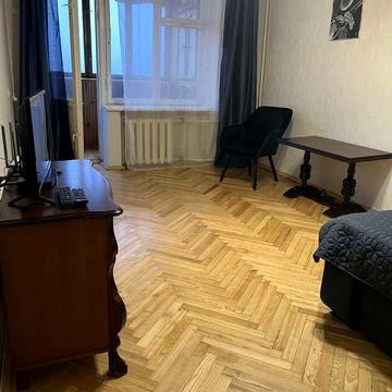 Аренда 1 км квартиры в центре метро Арсенальная  ГАЗ