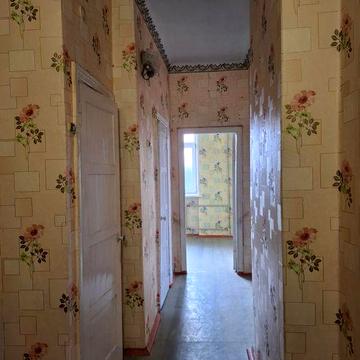 Продам 2х кімнатну на Універмагі