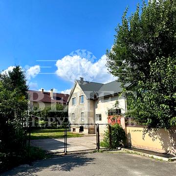 Каштанова, 16