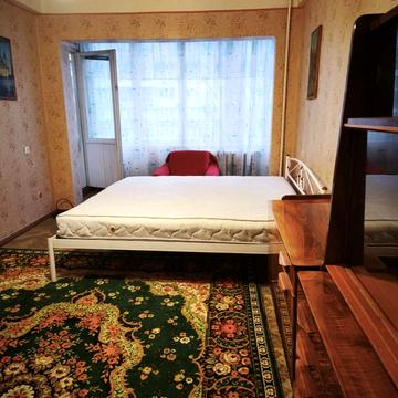 Русанівський бульв., 5