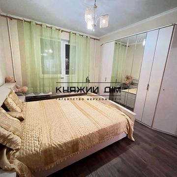 Миколи Бажана просп., 7-Б