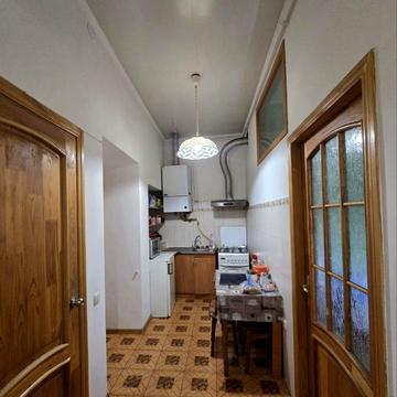 Ярослава Мудрого вул., 8