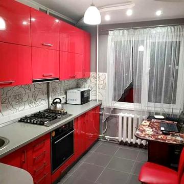 Простора трьохкімнатна квартира