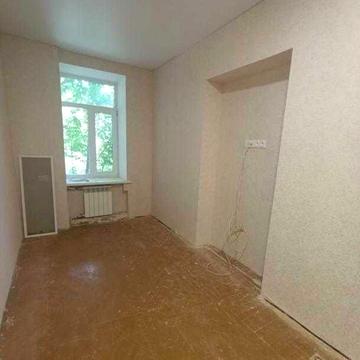 Продам 1 к.кв. студию в центре