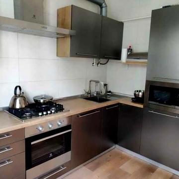 Продам 2х комн кв Жасминовый бульвар 3/9 с ремонтом, меб