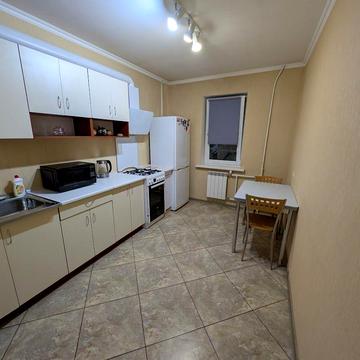 Драгоманова вул., 18