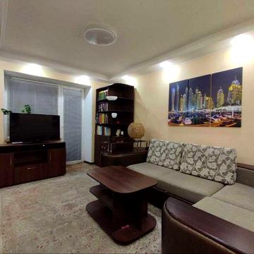 Продається 2х кімнатна квартира в центрі навпроти стадіону Ворскла