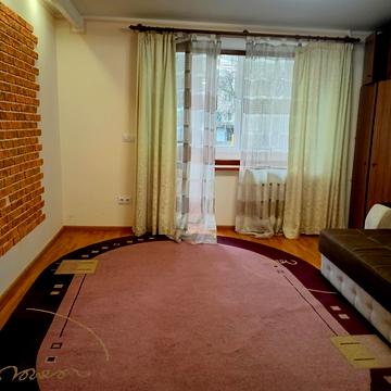 Віталія Мерінова вул., 19А