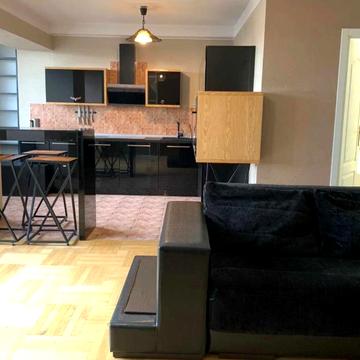 Микільсько-Ботанічна вул., 6/8