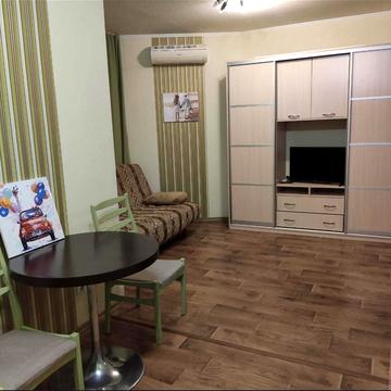 Милославська вул., 2