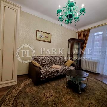 Очаківська вул., 8