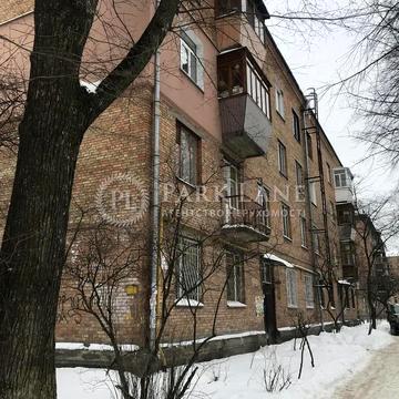 Очаківська вул., 8