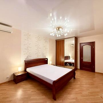 Олени Пчілки вул., 4