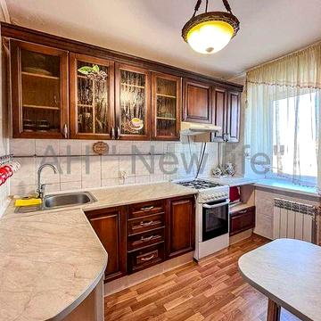 Сдам однокімнатну квартиру для пари або однієі дівчини.