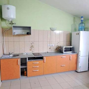 Вільна 1но кімнатна студія в Центрі міста