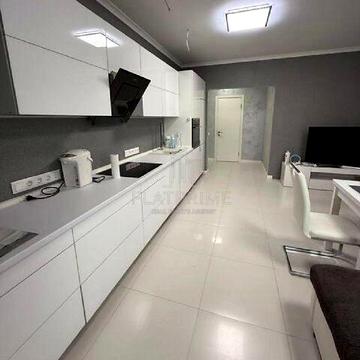 Валерія Лобановського просп. (Червонозоряний), 6-А